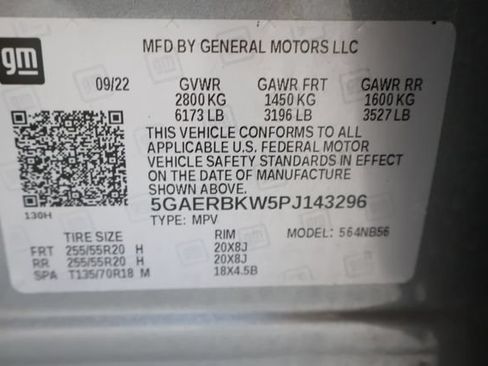 Used 2023 Buick Enclave Essence w/ Experience Buick Package FWD image 33
