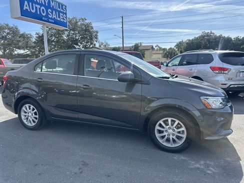 Used 2019 Chevrolet Sonic LT w/ Convenience Package image 1