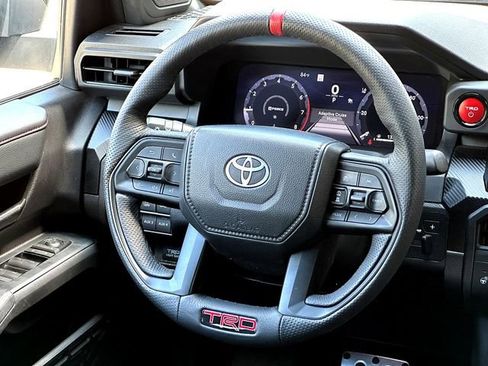 Certified 2025 Toyota Tacoma TRD Pro AWD/4WD image 31