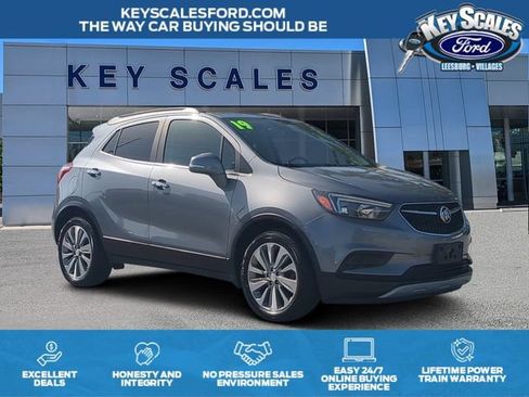 Used 2019 Buick Encore Preferred FWD image 1