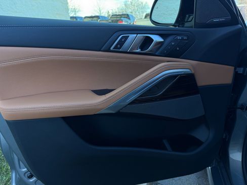 Used 2026 BMW X6 M60i w/ Climate Comfort Package image 70