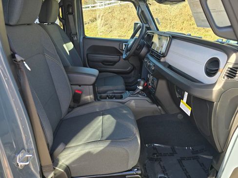New 2026 Jeep Gladiator Willys image 28