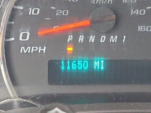 Used 2024 GMC Savana 2500 w/ Driver Convenience Package RWD image 3