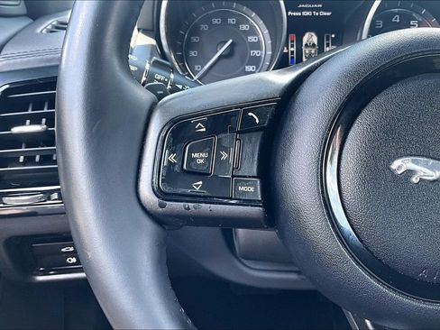 Used 2014 Jaguar F-TYPE Convertible RWD image 18