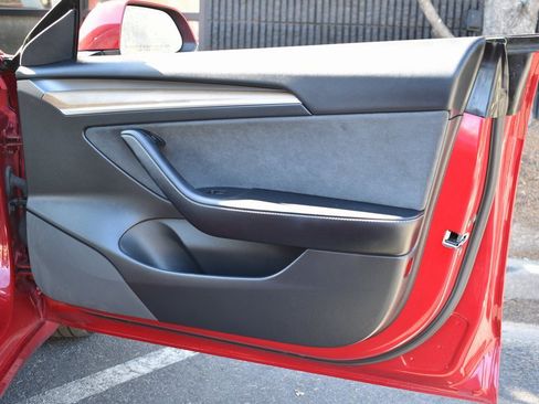 Used 2021 Tesla Model 3 Long Range image 31