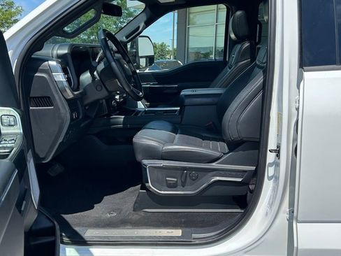 Used 2025 Ford F250 Platinum AWD/4WD image 12
