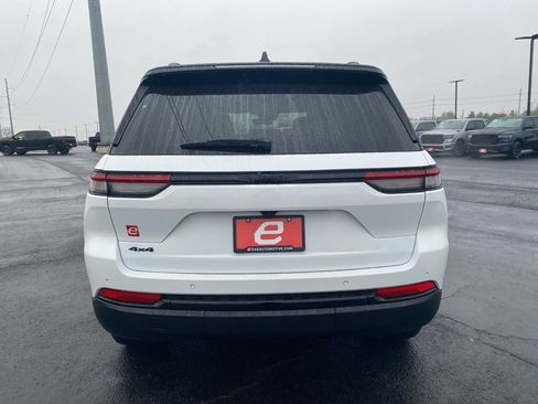 New 2025 Jeep Grand Cherokee Limited image 6