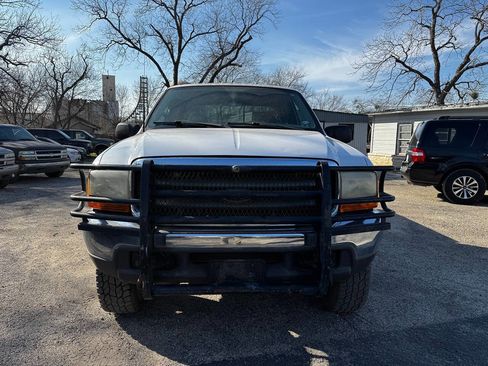 Used 2000 Ford F250 XLT image 10