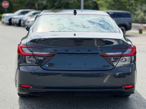 Used 2025 Toyota Camry XLE w/ Premium Plus Package AWD/4WD image 4