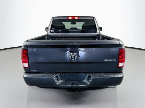 Used 2018 RAM 1500 Express AWD/4WD image 6