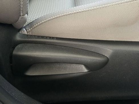 Used 2019 Toyota Corolla LE FWD image 29