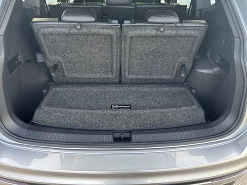 Certified 2021 Volkswagen Tiguan SE R-Line w/ 3rd Row Seat Package image 31