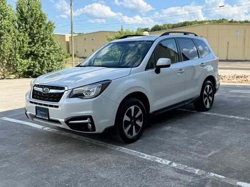 Used 2017 Subaru Forester 2.5i Limited AWD/4WD image 17