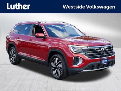 Certified 2024 Volkswagen Atlas SEL AWD/4WD image 1