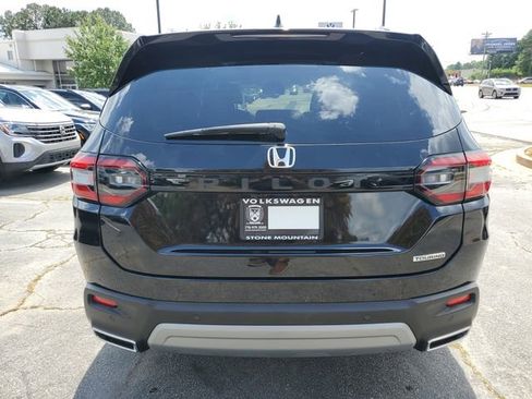Used 2025 Honda Pilot Touring image 5