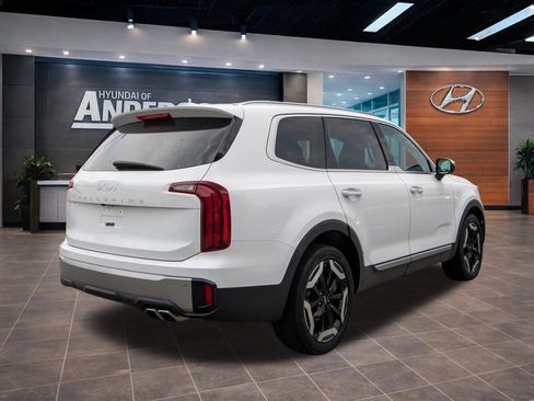 Used 2025 Kia Telluride S FWD image 15