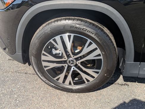 Certified 2025 Mercedes-Benz GLA 250 4MATIC image 10