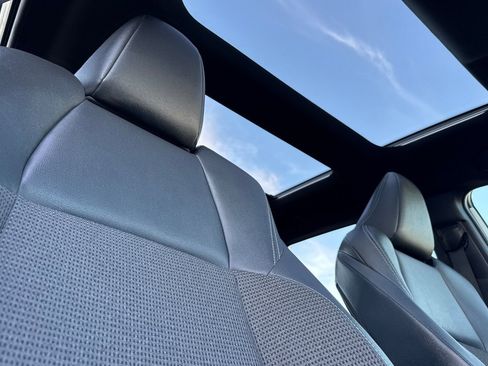 Used 2023 Toyota bZ4X XLE image 17