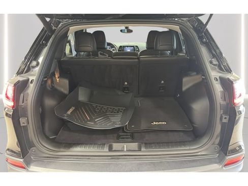 Used 2019 Jeep Cherokee Limited AWD/4WD image 25