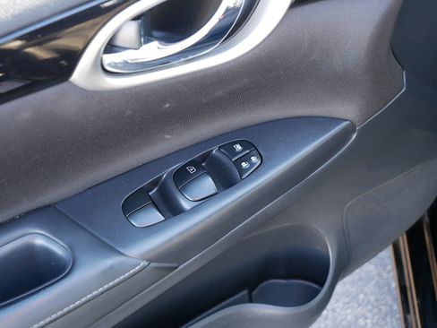 Used 2018 Nissan Sentra SV image 19