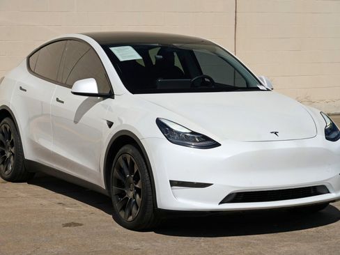 Used 2021 Tesla Model Y Long Range AWD/4WD image 49