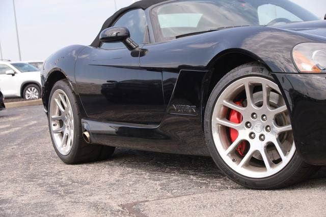 Used 2005 Dodge Viper SRT-10 RWD image 30