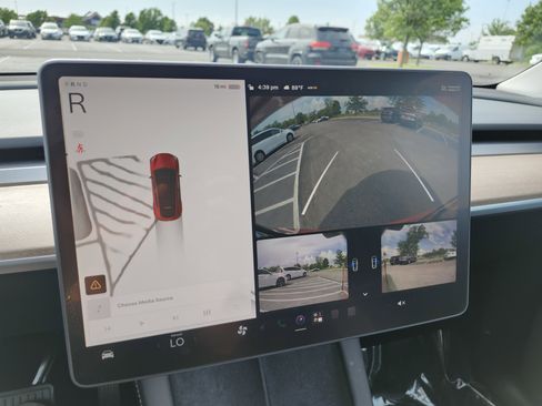 Used 2023 Tesla Model Y Long Range AWD/4WD image 4