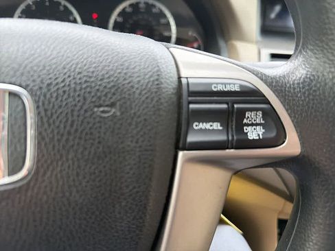 Used 2010 Honda Accord LX-P image 19