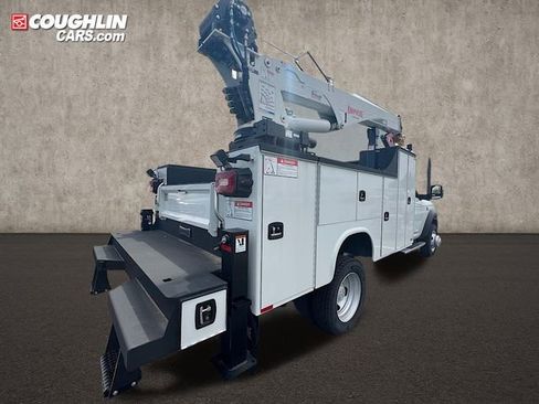 New 2024 RAM 5500 Tradesman image 9