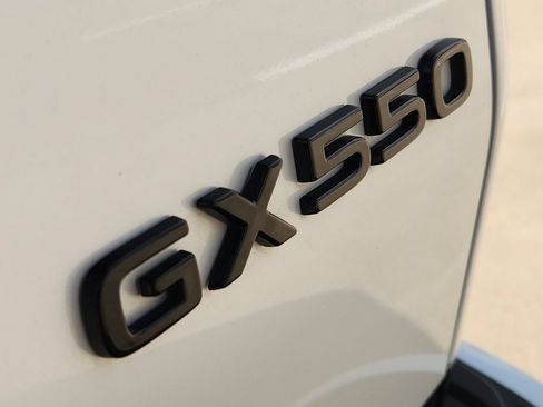 Certified 2024 Lexus GX 550 AWD/4WD image 12