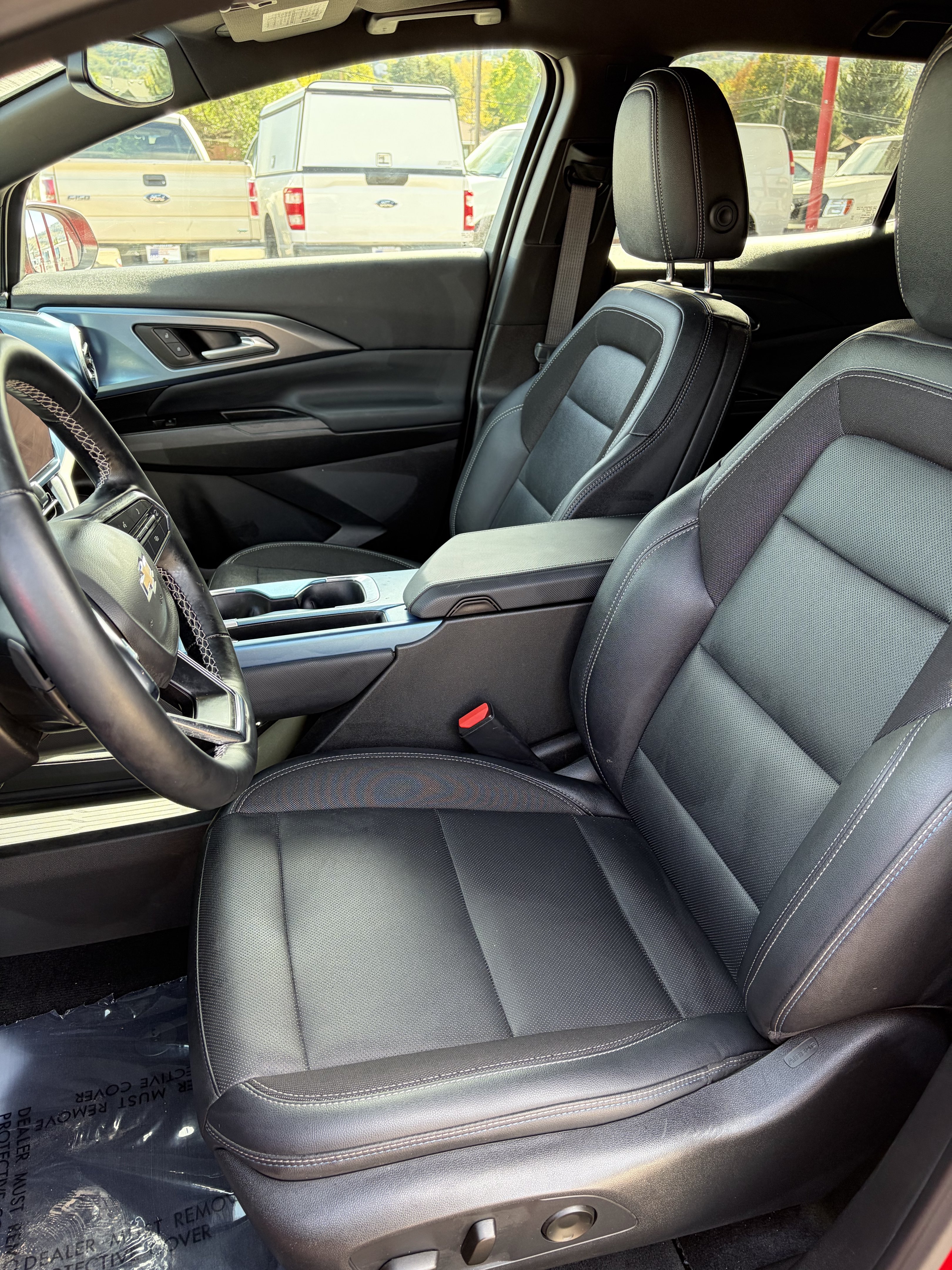 Used 2024 Chevrolet Equinox EV LT w/ LPO, Active Package FWD image 15