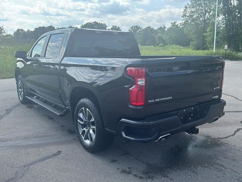 Used 2023 Chevrolet Silverado 1500 RST w/ Z71 Off-Road Package AWD/4WD image 3