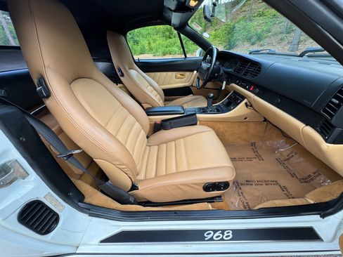 Used 1993 Porsche 968 Cabriolet image 42