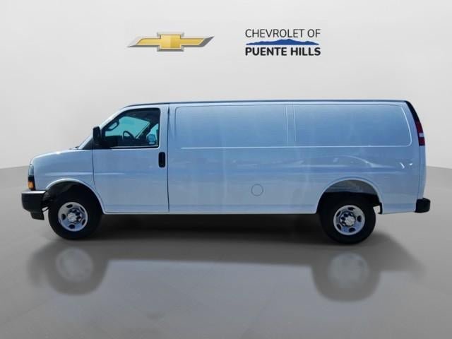 New 2026 Chevrolet Express 2500 Extended w/ Communications Package RWD image 5