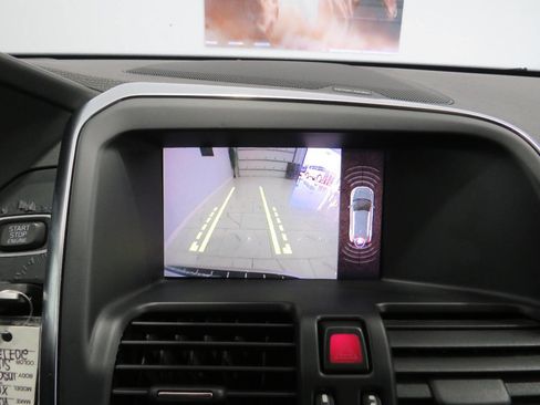 Used 2017 Volvo XC60 T5 Inscription w/ Advanced Package FWD image 20