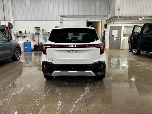 Certified 2024 Kia Seltos S FWD image 5