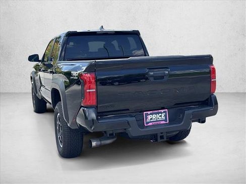 Certified 2024 Toyota Tacoma TRD Off-Road AWD/4WD image 8