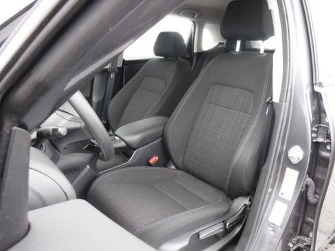 Used 2023 Honda HR-V LX image 13