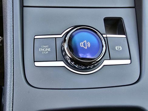 New 2025 Volkswagen Tiguan S image 17