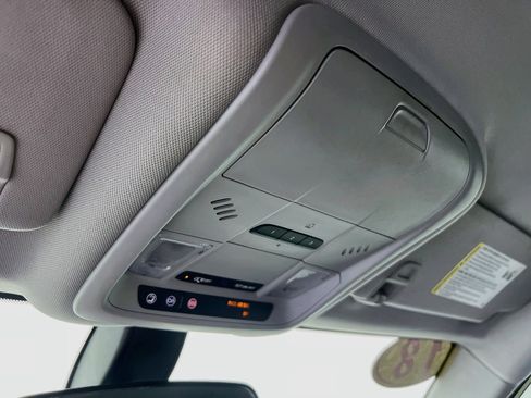 Used 2018 Chevrolet Equinox LT FWD image 20