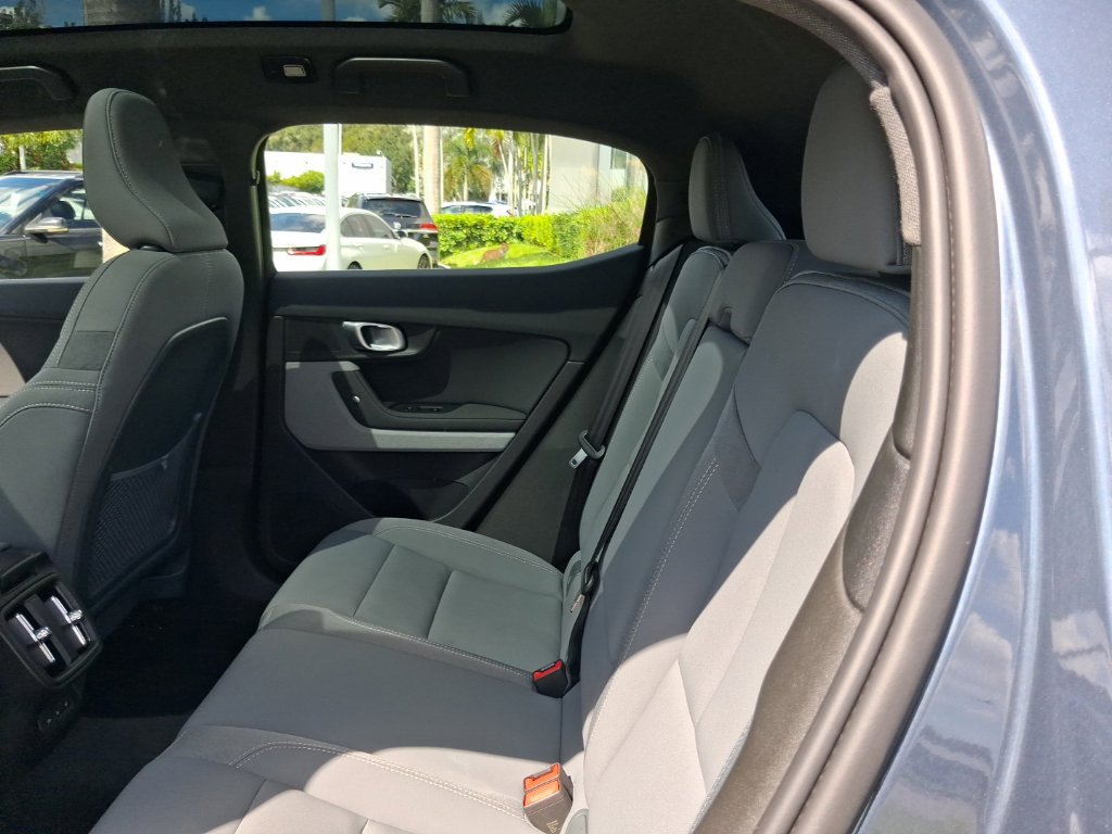 Used 2024 Polestar Polestar 2 AWD/4WD image 8