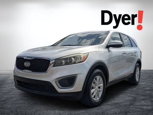 Used 2016 Kia Sorento L FWD image 8