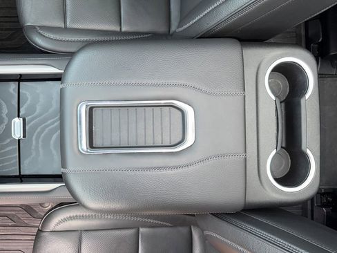 Certified 2023 GMC Yukon XL Denali w/ Denali Reserve Package image 40