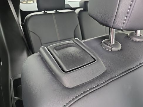 Used 2024 GMC Acadia Elevation image 87