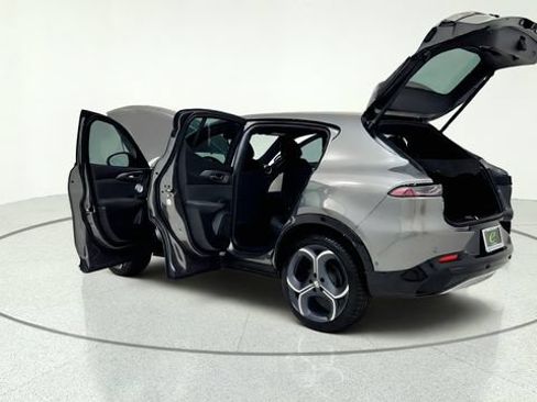 Used 2026 Alfa Romeo Tonale w/ Active Assist Package AWD/4WD image 16