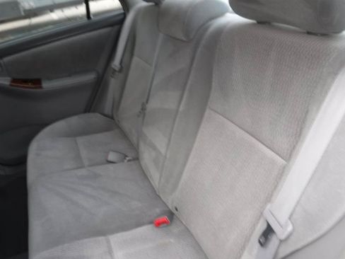 Used 2006 Toyota Corolla LE FWD image 31