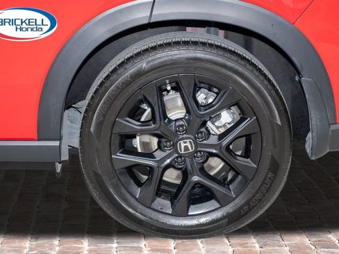 Certified 2025 Honda HR-V Sport image 40