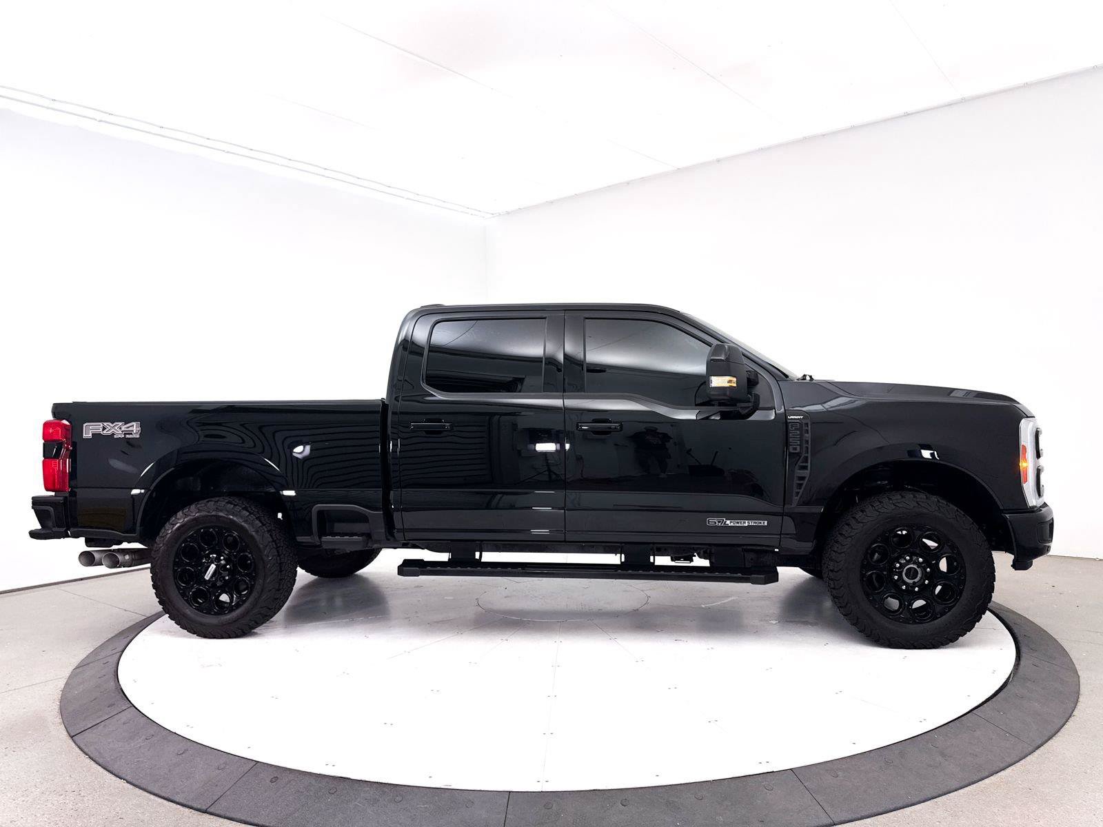 Used 2023 Ford F250 Lariat w/ Lariat Ultimate Package AWD/4WD image 41