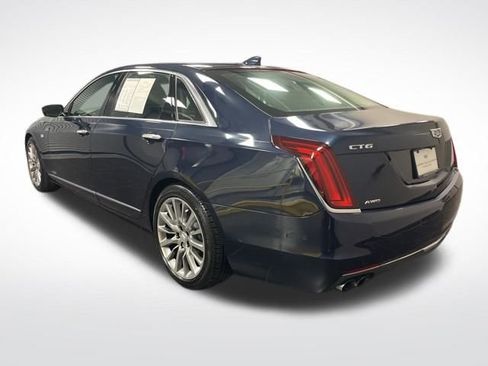 Used 2018 Cadillac CT6 Luxury image 3