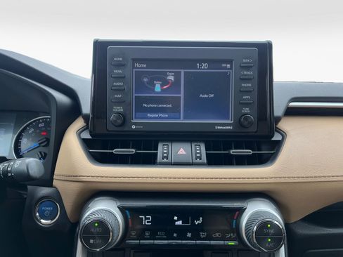 Used 2021 Toyota RAV4 XLE Premium image 19